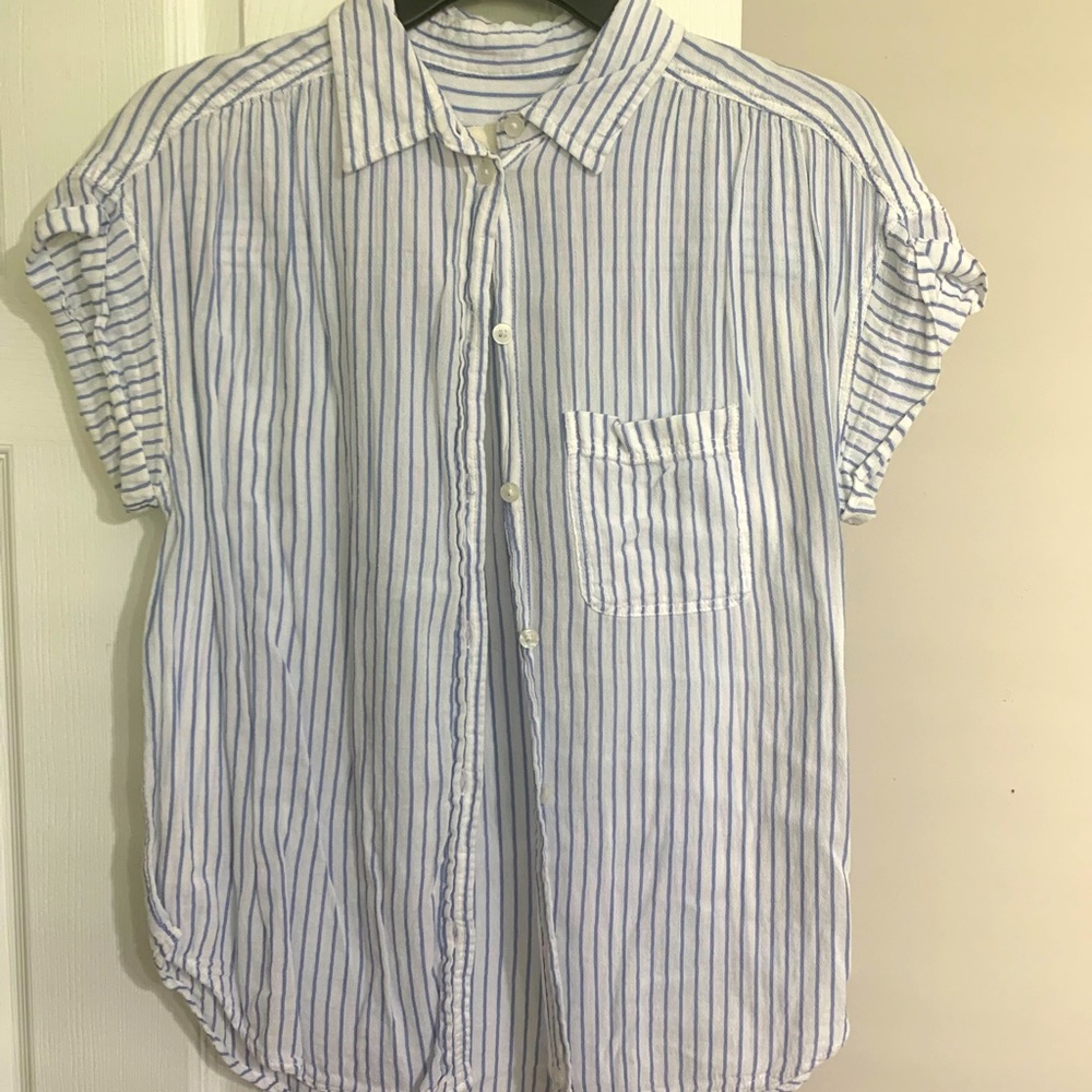 American Eagle blue/white striped linen top. Size small.